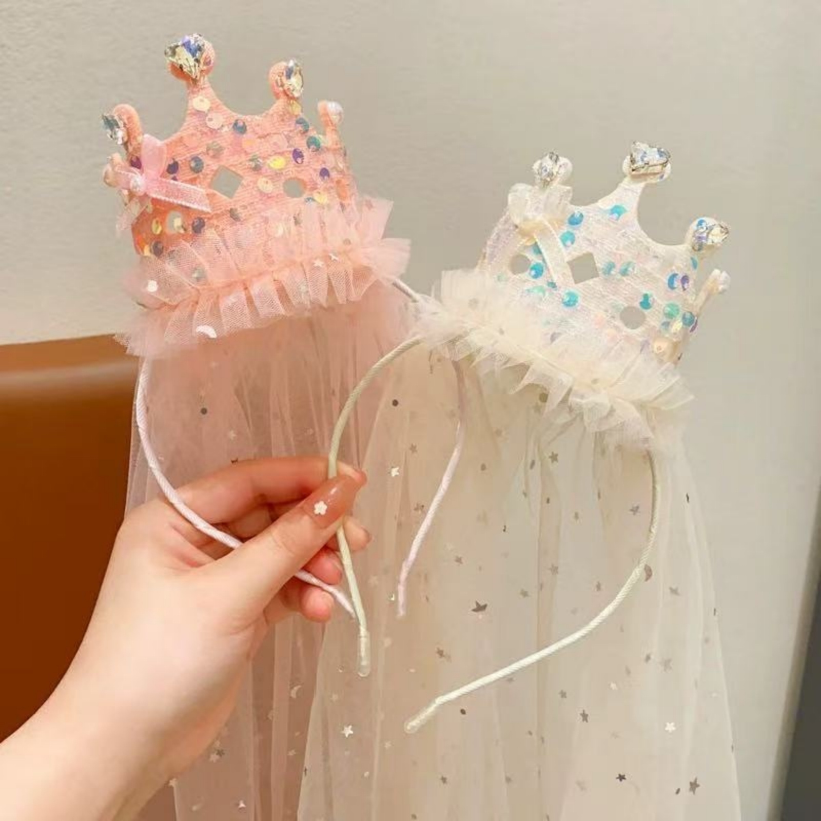 1PC Fasce per velo con corona  - Philodendron Pink Princess recensione e prezzo